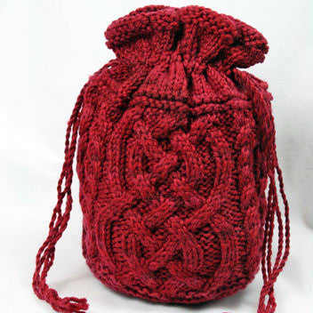 Cable That Bag pattern from Gardiner Yarn Works