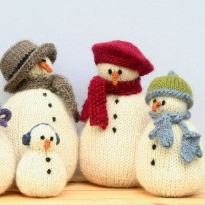 SnoBuddy Family by Knitting at Knoon