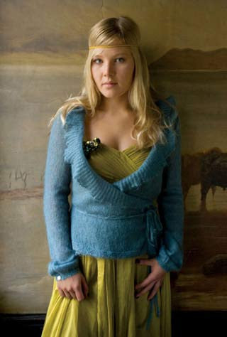 Rowan Amber - A Winter Gathering by Kim Hargreaves