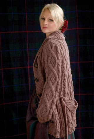 Rowan Amber - A Winter Gathering by Kim Hargreaves