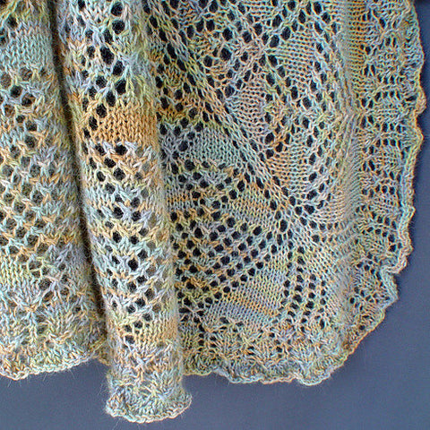 Lacie Blankie Pattern by Heartstrings Fiberarts