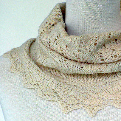 Smoke Ring with Lace Edging by Heartstrings Fiberarts