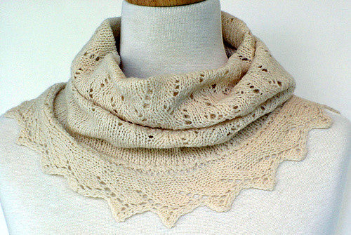 Smoke Ring with Lace Edging by Heartstrings Fiberarts